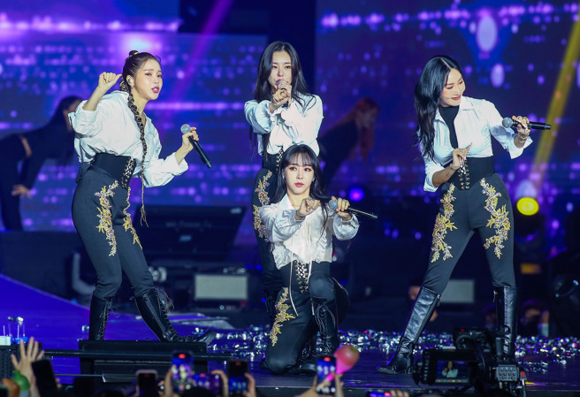 「MAMAMOO」擁有超強唱功，成員之間還能互換歌曲演唱。（粘耿豪攝）