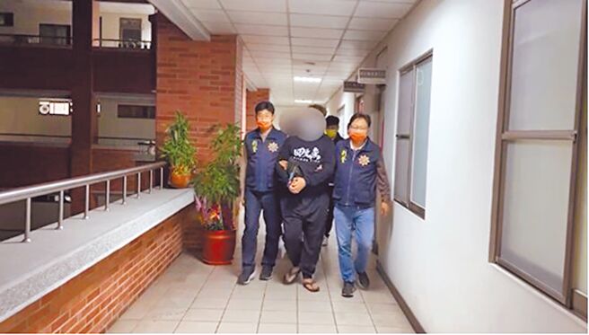 彰化縣警察局接獲夜市、檳榔攤及超商，以千元假鈔換真鈔，逮捕9人到案，查扣假鈔等證物。（彰化縣警察局提供／吳敏菁彰化傳真）