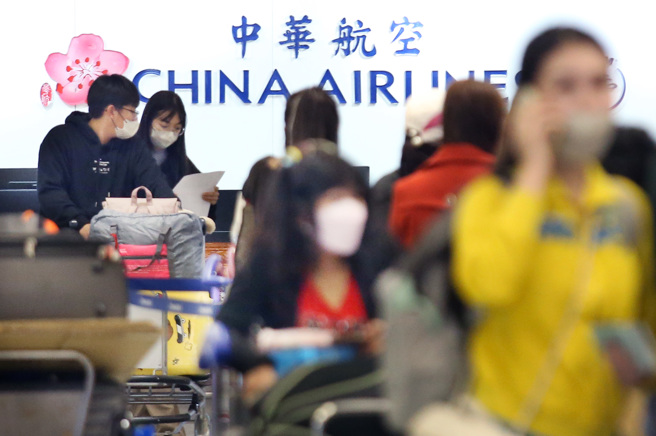 指揮中心今天也公布1月13日自大陸來台旅客採檢情況，共有2461名旅客入境，陽性數為201人，陽性率為8.2%，創1月1日以來新低。（圖／示意圖，記者范揚光攝影）