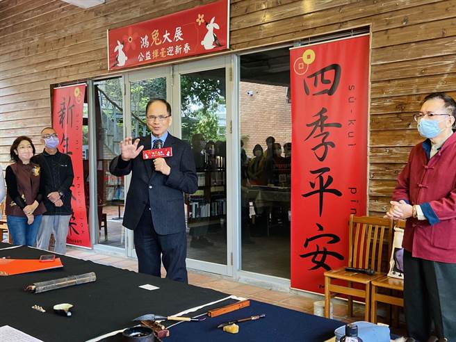 立法院长游锡堃在现场分享台湾民主史，他说，台湾能有今天的民主成果，是先贤流血抗争而来的。（吴佩蓉摄）