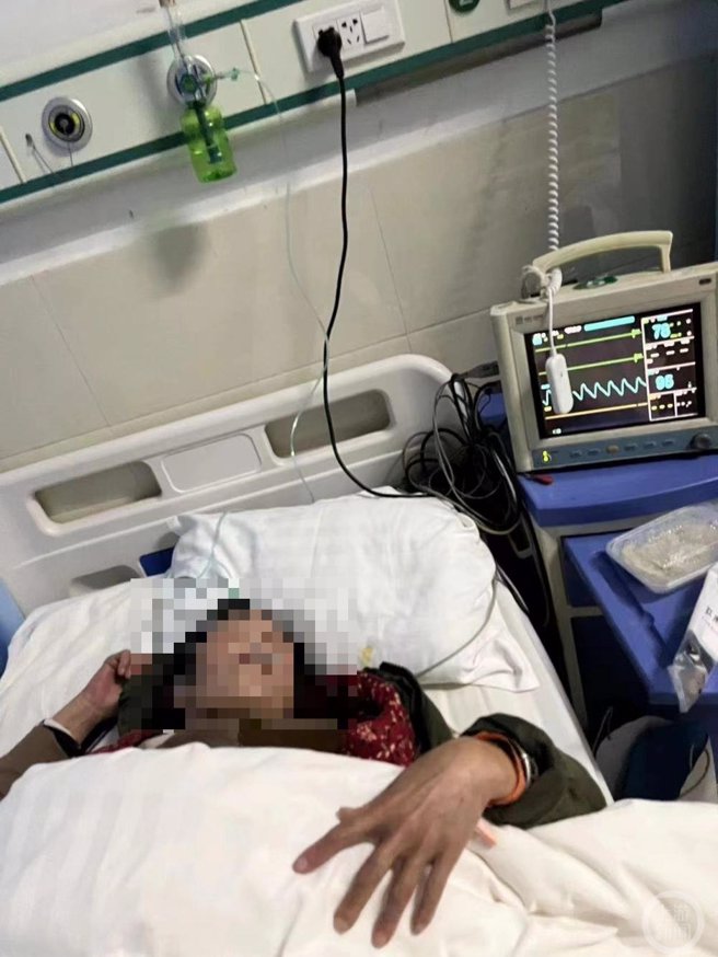 王女和60歲老母被打到住院。（翻攝自上游新聞）