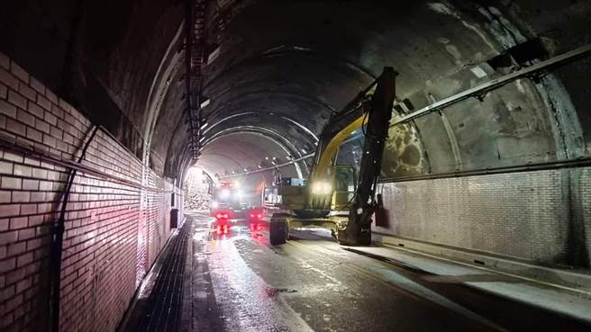 苏花公路大清水隧道抢通，蔡英文提醒这些时段管制。（取自蔡英文脸书）