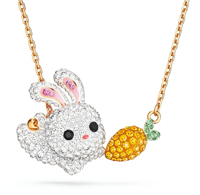 SWAROVSKI年节Zodiac Rabbit项炼，5450元。（SWAROVSKI提供）