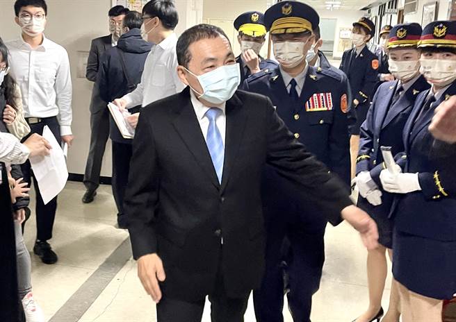 對於外傳年後將出訪新加坡，新北市長侯友宜表示，疫情紓緩以後，在實體面的城市外交可以更緊密的交流。（呂健豪攝）