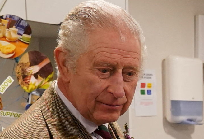 查爾斯2023年1月12日造訪蘇格蘭亞伯丁郡（Aberdeenshire）社區活動中心的神情。（路透）