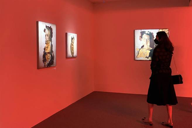 《物的应许》即是黄赞伦在创作路程中，从珍藏、搜集、遗留等创作「物」的应许。（邓博仁摄）