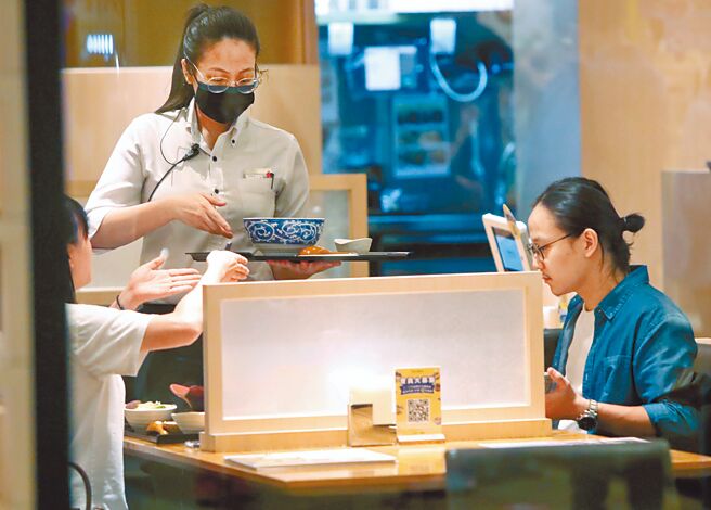 台灣服務業最大問題在無法創造高價值。圖／本報資料照片