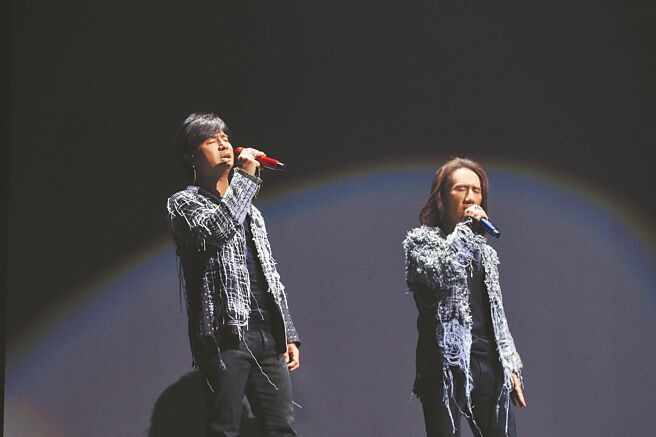 動力火車昨一現身，台下尖叫聲不斷。（台灣好基金會提供）