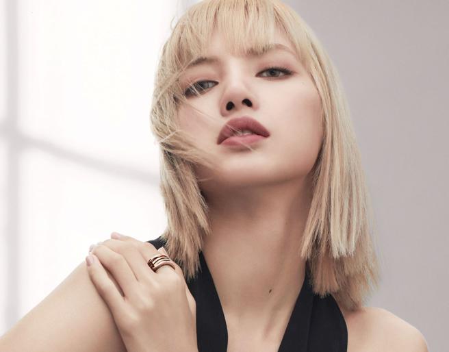 宝格丽代言人LISA为品牌设计一款BVLGARI BVLGARI X LISA 限量联名表。（BVLGARI提供）