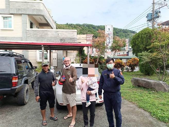 南投女因误信导航，在金峰山区迷路。（台东县警局提供／蔡旻妤台东报导）