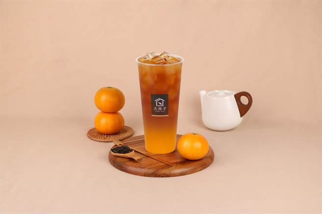 大苑子「柑禧发茶」清甜顺口18日上市，70元。（大苑子提供）