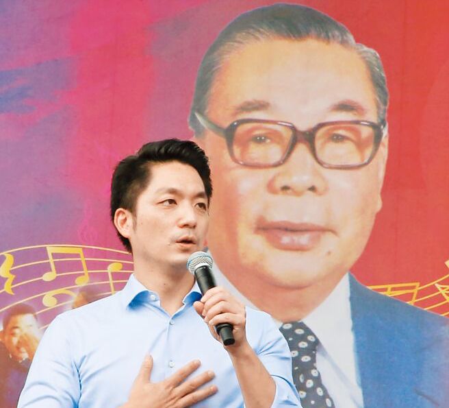 台北市市长蒋万安13日出席「走过璀璨，怀念经国先生音乐会及影像回顾展」，致词时感念故总统蒋经国对台湾的贡献，表示将效法其爱国爱民的精神，努力做好市政。（资料照／赵双杰摄）