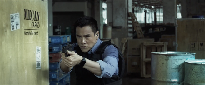 彭于晏在《潜行》中饰演警察。（台湾映艺提供）