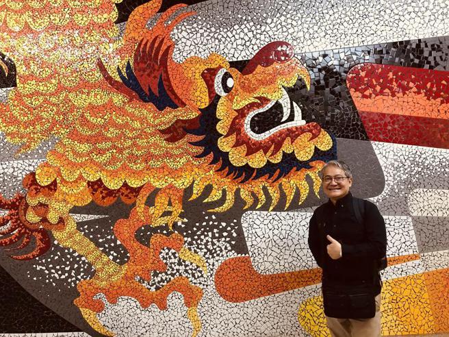 （台北远东香格里拉亲子俱乐部，邀请台北故宫博物院导览员吴明秋老师分享宋代故宫瑰宝。图／台北远东香格里拉饭店）