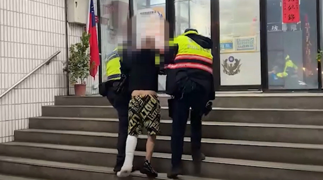 台中光頭男劉俊龍闖紅燈撞死2人，逃逸3小時後遭警方逮捕。(圖／警方提供)