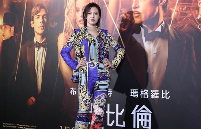 刘品言笑说自己的打扮代表马格罗比。（陈俊吉摄）