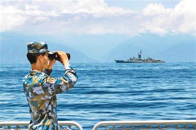 美军指「中国威胁」正构筑每个战争领域的能力。图为去年8月以来解放军海空军在台湾周边开展多轮实战化联合演训。（观察者网）