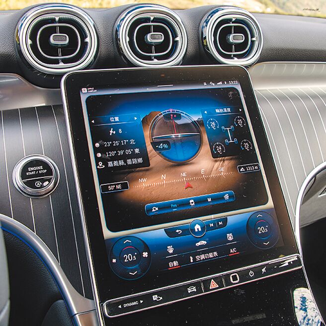 越野显示介面。（陈大任摄）