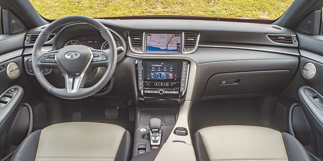 QX55中控台设计样式。（陈大任摄）