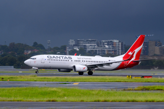 澳洲航空班機發動機出問題 求救後降落雪梨