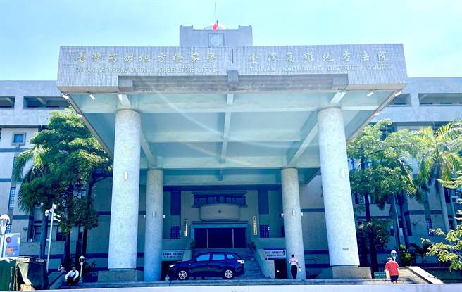 高雄陳姓男子與另名在酒店消費的陳姓男子發生衝突，陳男辯稱車子快靠近酒客陳男時就煞停了，沒有要置他於死地的意思，因此高雄地院將此殺人未遂罪以不受理結案。（楊舒婷攝）