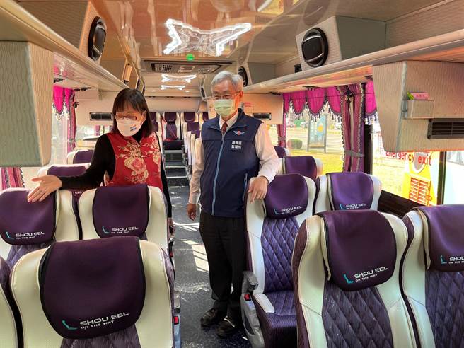 云林县走春超便利，高铁、观光接驳专车免费搭乘。（云林县政府提供／张朝欣云林传真）