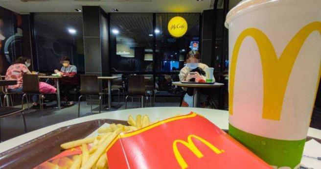 男子最后将这笔美金归还给该间麦当劳，也获得200元美金的感谢金。（图／报系资料照）