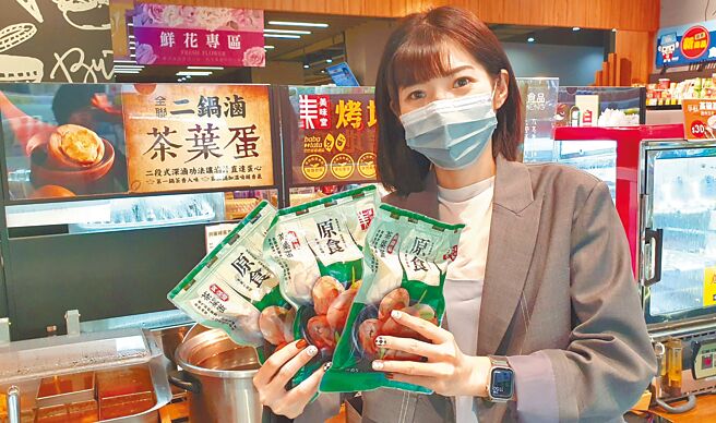 全聯販售袋裝6入阿薩姆茶葉蛋，1袋65元。（全聯提供）