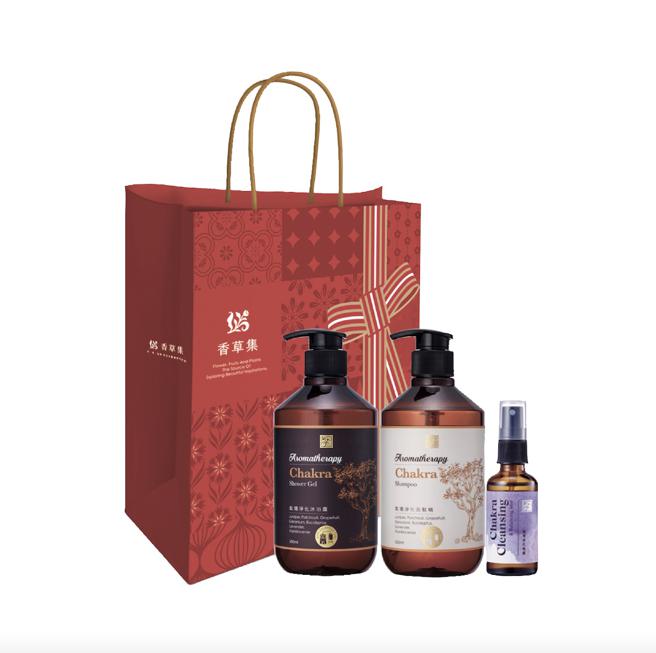 大叶高岛屋的香草集开运气场福袋，原价2840元，特价1860元，限量20组。（大叶高岛屋提供）