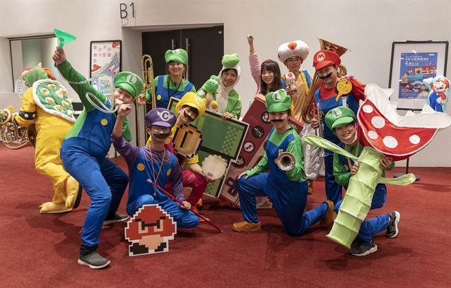 大里艺术广场为迎接兔年到来，规画「异想 TOO(兔) HAPPY」系列春节活动，特别邀请「台湾青年管乐团」举办「动画主题音乐会」。（大里艺术广场提供／潘虹恩台中传真）