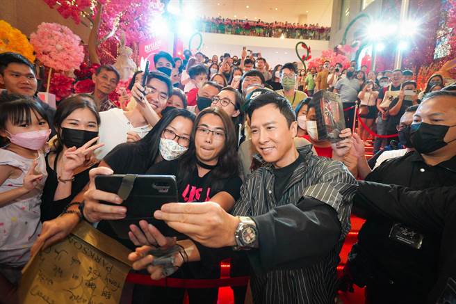 甄子丹出席《天龙八部之乔峰传》马来西亚宣传活动。（华映提供）