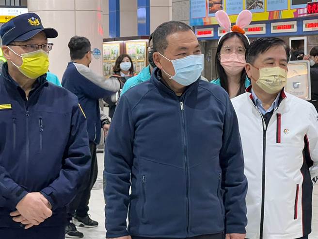 新北市长侯友宜点出交通以及产业发展两大主轴，期盼未来中央、地方能够加强合作。(王扬杰摄)