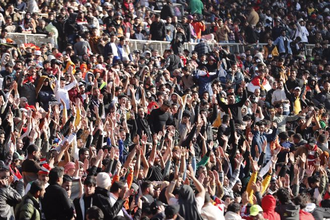 本届阿拉伯海湾杯足球赛（Arabian Gulf Cup）决赛由伊拉克对上阿曼，原定当地时间晚间7时（格林威治标准时间16时）在伊拉克南部大城巴斯拉（Basra）的巴斯拉国际体育场（Basra International Stadium）举行。(图/路透社) 