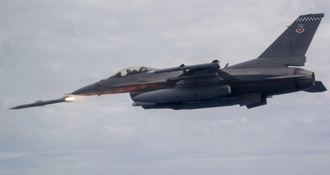 F-16 F-15密件驚現「戰爭雷霆」遊戲論壇 原因奇了