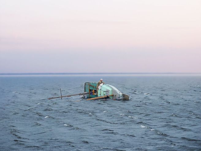 图为翻船示意图，非事故发生船只。（达志影像／shutterstock提供）