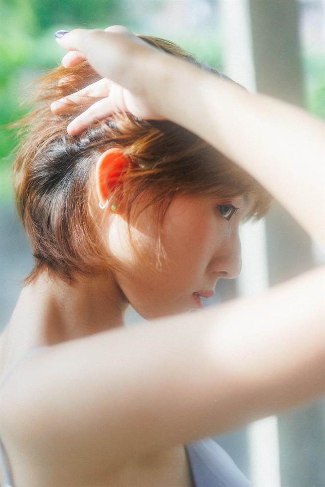 李亭仪平时也有在外拍，号称彰化警界「桂纶镁」。(李亭仪提供／吴建辉彰化传真)