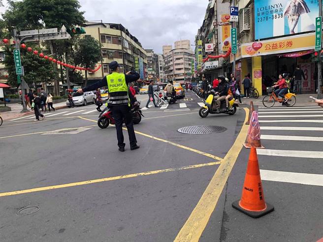 信义分局春节期间将管制福德街251、221巷，禁止车辆进入。（翻摄照片／林郁平台北传真）