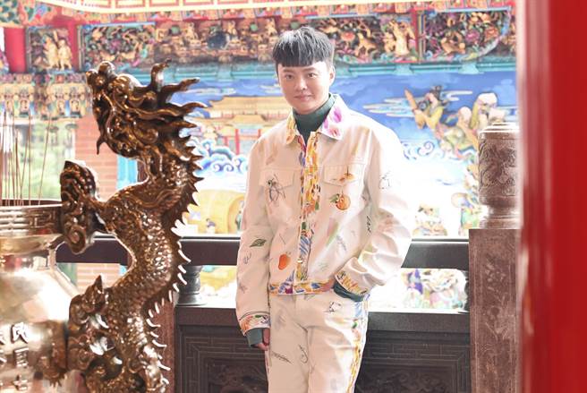 许富凯年后即将登上卫武营开唱，大展唱功。（陈俊吉摄）