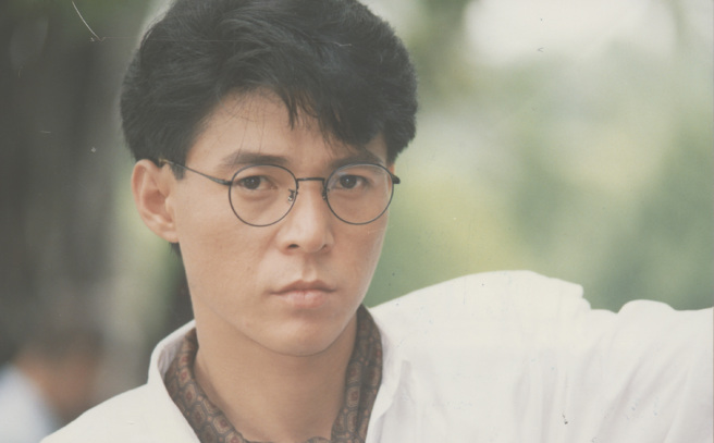 姜育恒1988年推出的音乐作品《跟往事乾杯》成绩惊人，明（21日）晚他将在春晚和苏有朋同台表演「跟往事乾了好几杯」。（图／取自中时资料库）