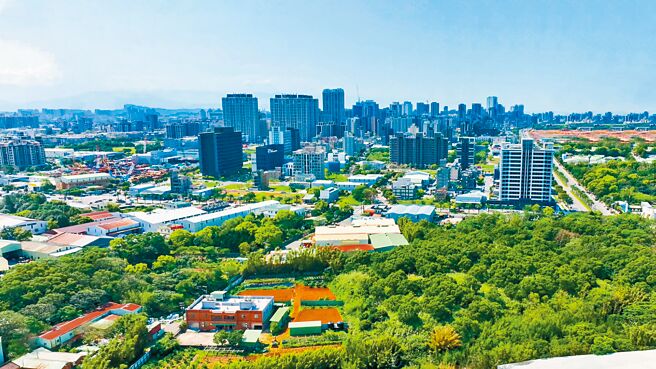 新北市2023年1月16日人口數再度突破400萬大關。圖為林口新市鎮。（新北市民政局提供／蔡雯如新北傳真）