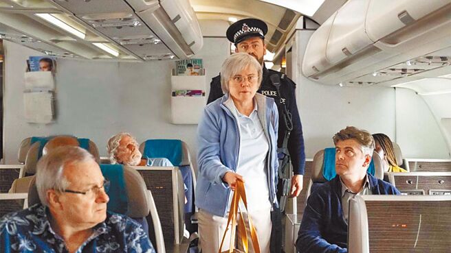 《竊賊、妻子及獨木舟》（台灣大提供）