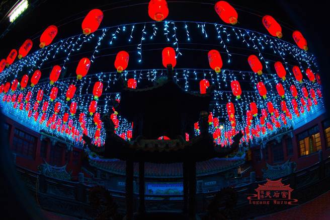 鹿港天后宫灯海辉煌。（鹿港天后宫提供／吴敏菁彰化传真）