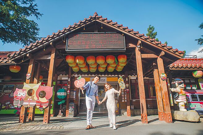 梨山游客中心与梨山文物陈列馆等，春节期间举办一系列展演与手工DIY活动。（参山处提供／陈世宗台中传真）