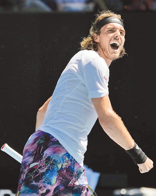 希腊好手西西帕斯以开季7连胜、澳网一盘未失之姿，昂首挺进澳网男单16强。（美联社）