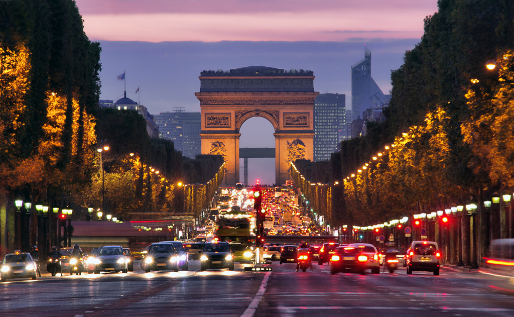 以排名第一的法国首都巴黎为例，目前正积极筹办2024夏季奥会，尽管只有不到5%的设施是为赛事新建，同时，巴黎投入大量资源在基础建设、安全措施等，以利夏奥举行。图／shutterstock(photo:ChinaTimes)
