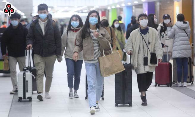 全球疫情持續，中央流行疫情指揮中心今(23)日公布國內新增1萬669例COVID-19確定病例，分別為1萬501例本土個案及168例境外移入。(本報資料照)