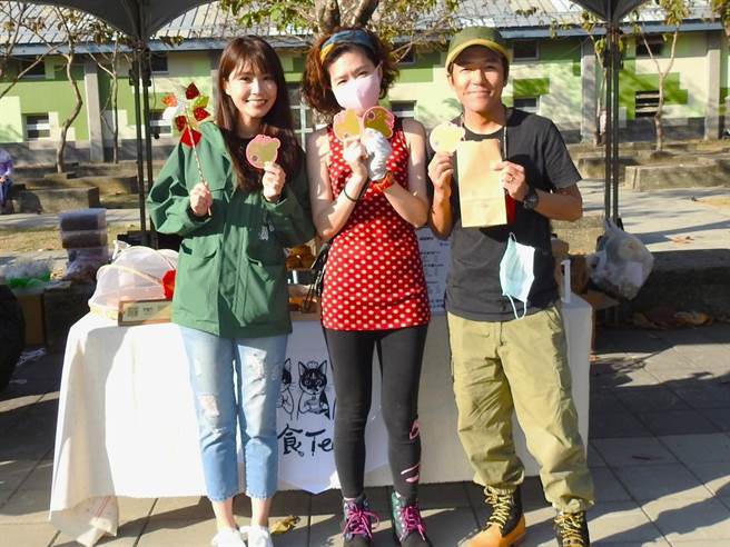 2023香港年宵在高雄，吸引在台港人赴南部过年。(高市府提供)