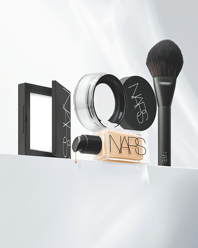 NARS裸光底妆家族。（Nars提供）