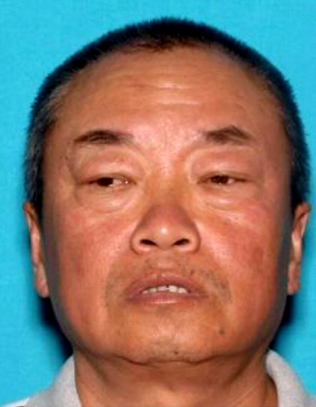 66岁华人兇嫌赵春利（Zhao Chunli，音译）23日前往加州2处农场开枪，造成7死1伤，他随后被捕。（图／路透社、圣马提欧郡警长办公室提供）(photo:ChinaTimes)