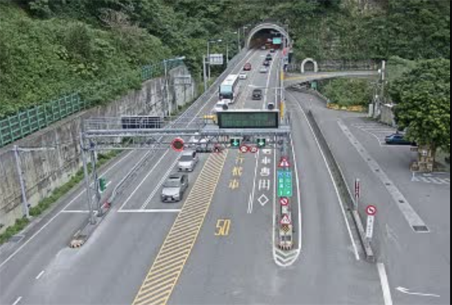 今年是大年初四，也是春節連假第6天，蘇花路廊南北向交通上午堪稱順暢。（摘自公路總局即時影像）